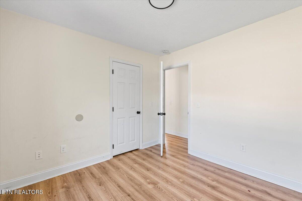 8075 Highway 63 Speedwell, TN 37870 - Photo 21 of 36 22-TN-63