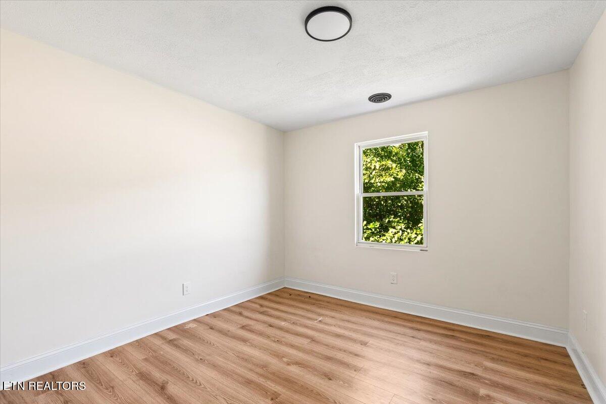 8075 Highway 63 Speedwell, TN 37870 - Photo 26 of 36 15-TN-63