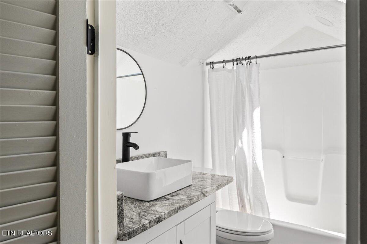 8075 Highway 63 Speedwell, TN 37870 - Photo 28 of 36 32-TN-63