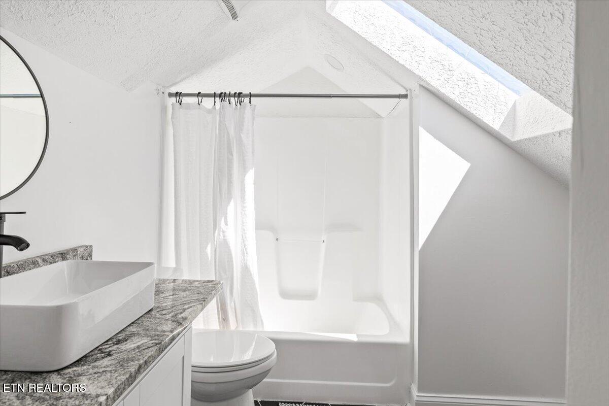 8075 Highway 63 Speedwell, TN 37870 - Photo 29 of 36 27-TN-63