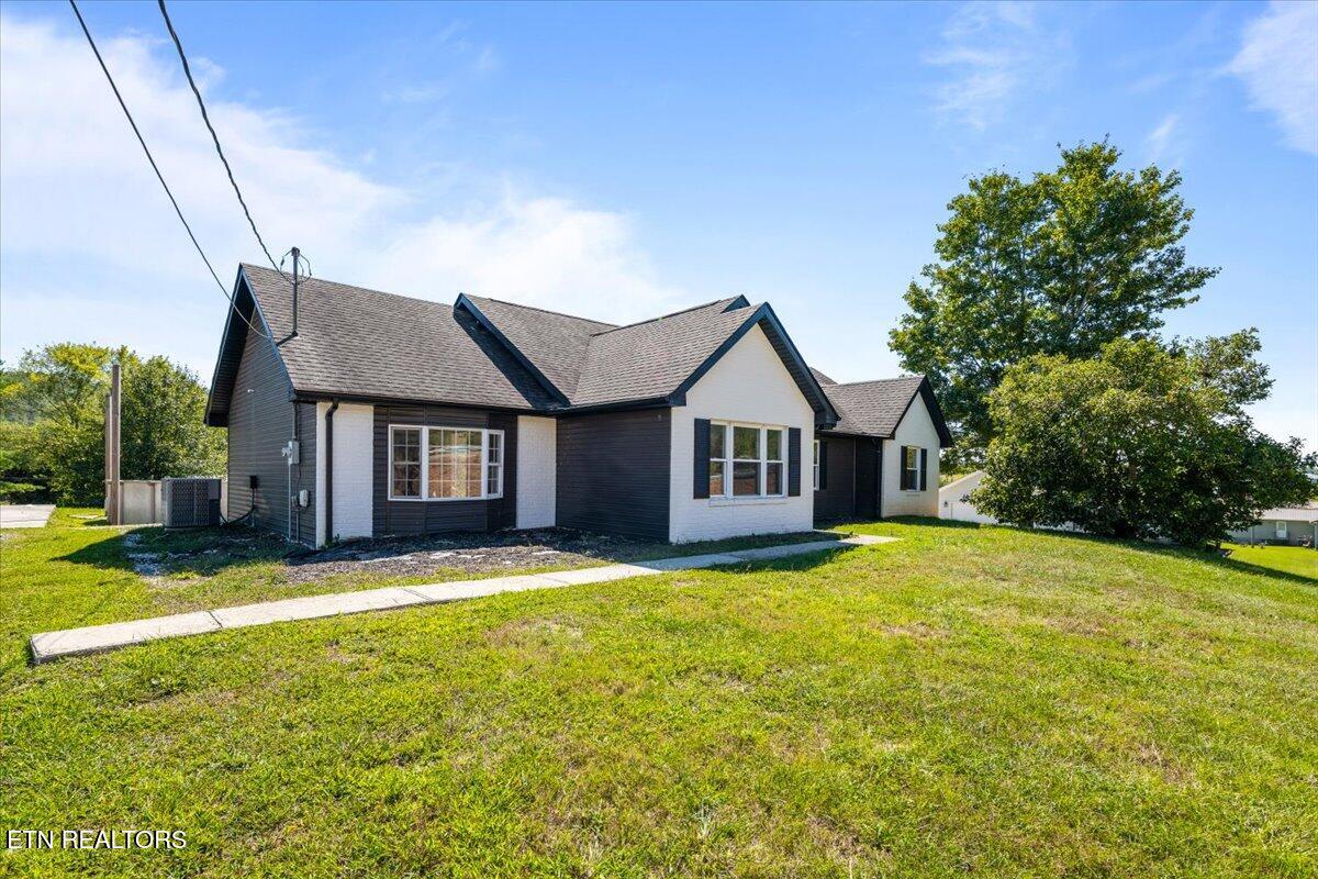 8075 Highway 63 Speedwell, TN 37870 - Photo 3 of 36 02-TN-63