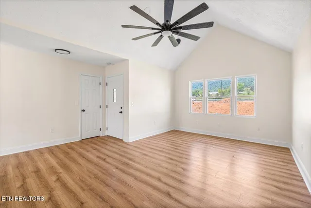 $265,000 | 8075 Highway 63, Speedwell, TN 37870