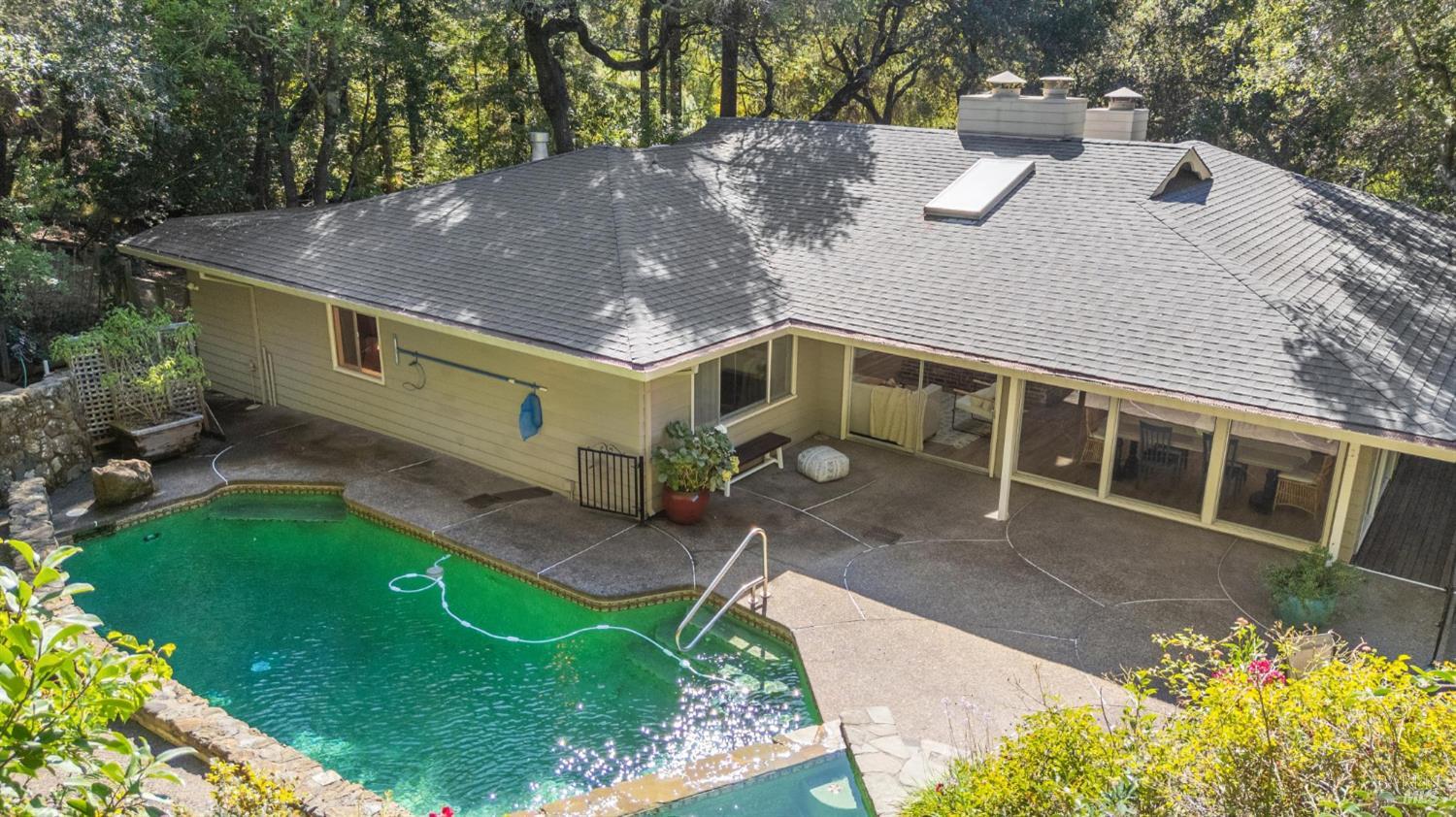 135-137 Spring Grove Avenue San Rafael, CA 94901 - Photo 1 of 71