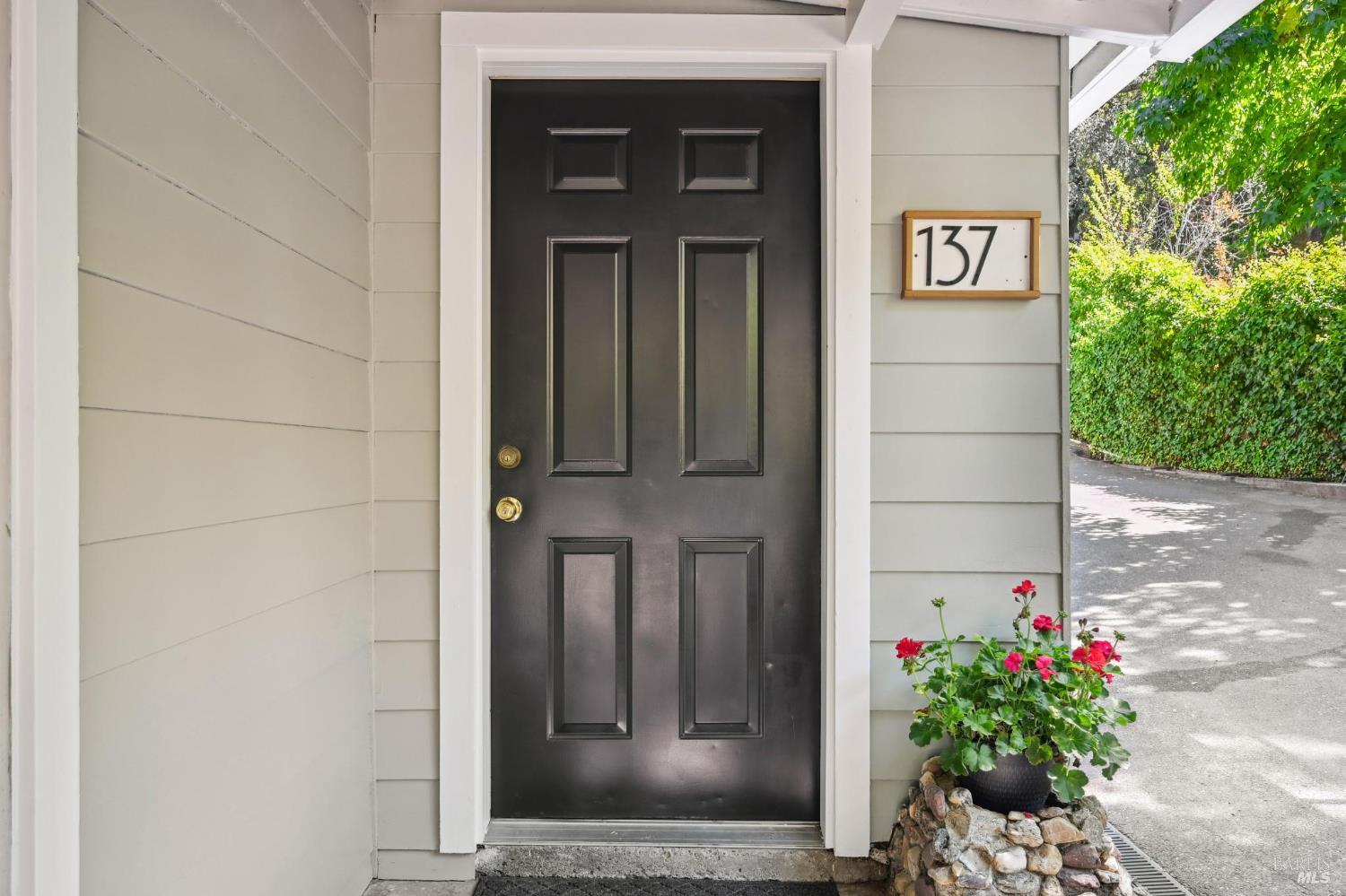 135-137 Spring Grove Avenue San Rafael, CA 94901 - Photo 50 of 71