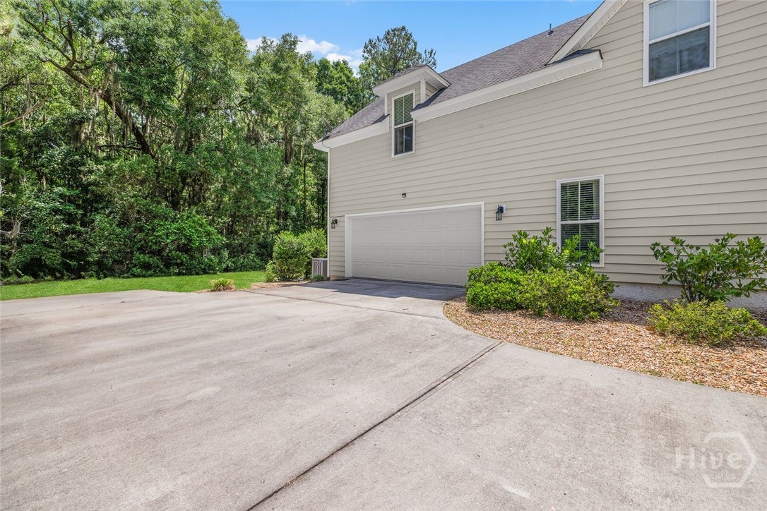 150 Jacobs Circle Richmond Hill, GA 31324 - Photo 5 of 48