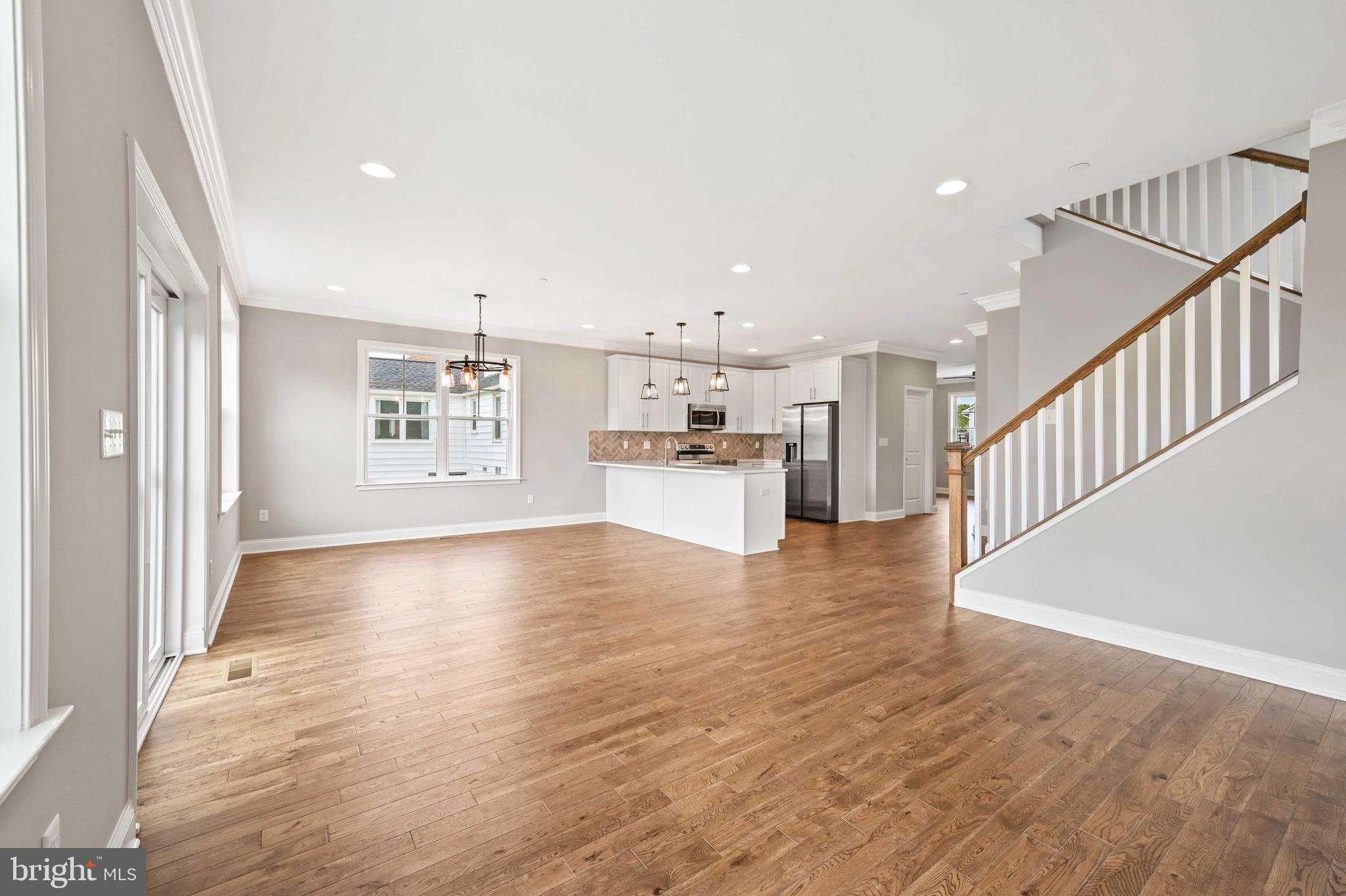 8518 Jenkins Road Pasadena, MD 21122 - Photo 13 of 38