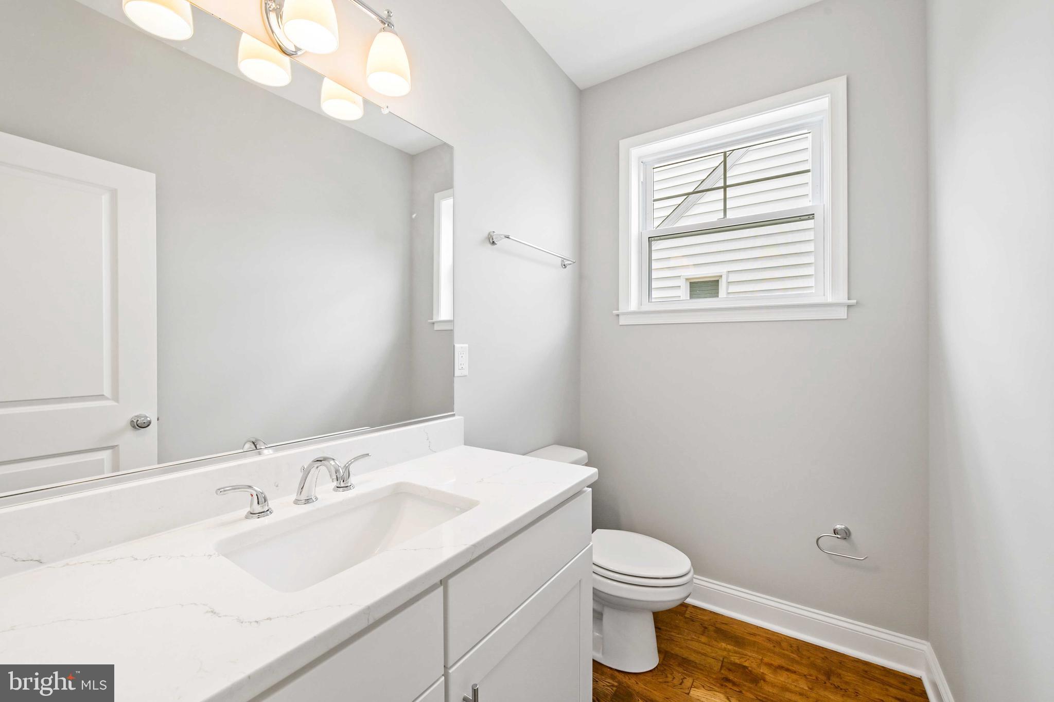 8518 Jenkins Road Pasadena, MD 21122 - Photo 14 of 38