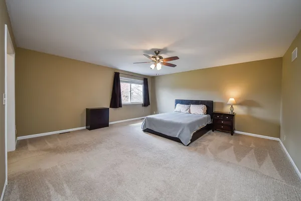 $599,900 | 40W983 Line Drive, Elburn, IL 60119