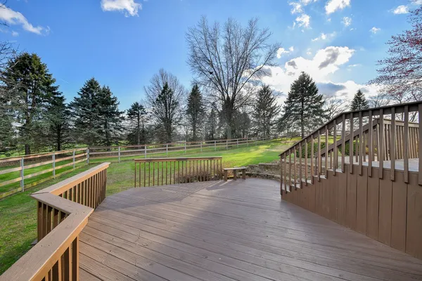 $599,900 | 40W983 Line Drive, Elburn, IL 60119
