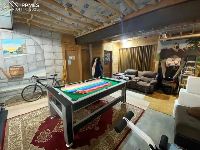 a close view of sink