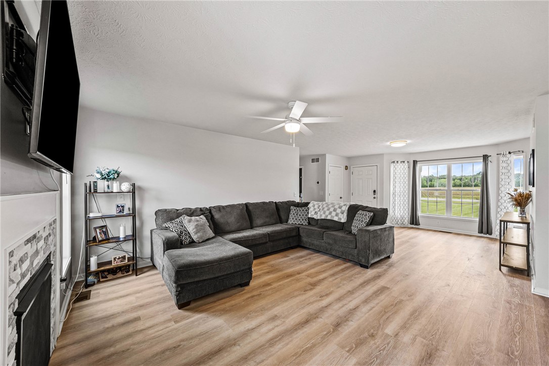 512 Hamlin Parma Townline Road Parma, NY 14468 - Photo 6 of 39