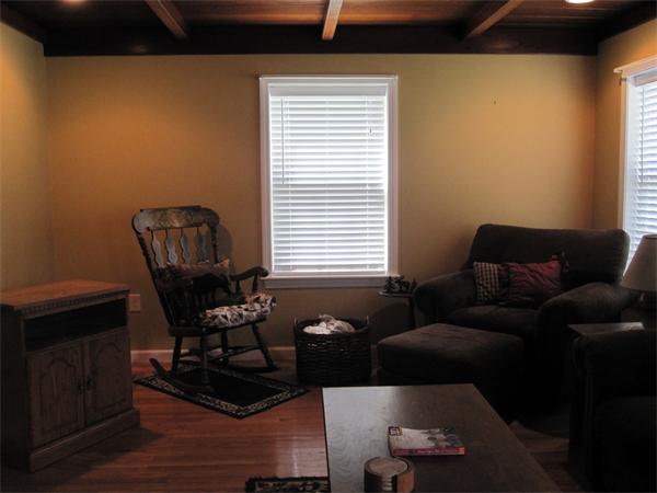6 Ironstone Road Uxbridge, MA 01569 - Photo 8 of 25 Gallery Image 8