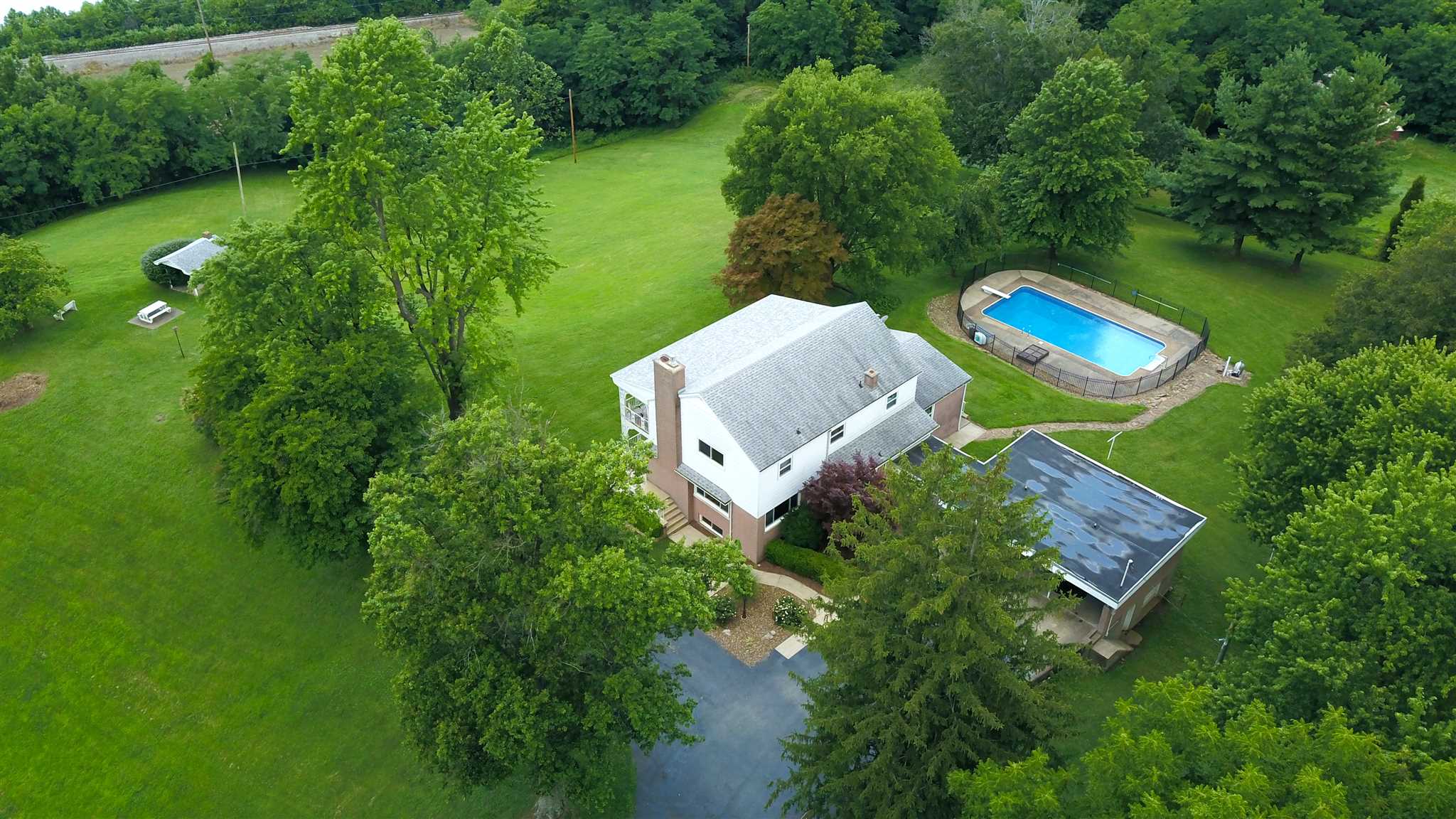 1157 Troy Ridge Road Tell City, IN 47586 - Photo 4 of 36