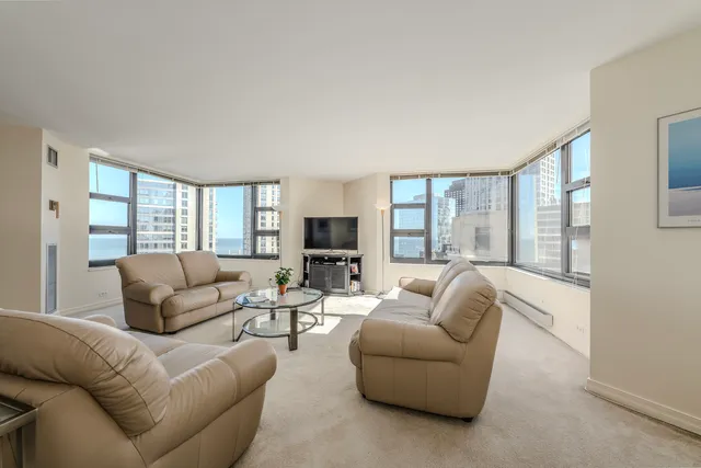 $580,000 | 401 East Ontario Street, Unit 4006, Chicago, IL 60611