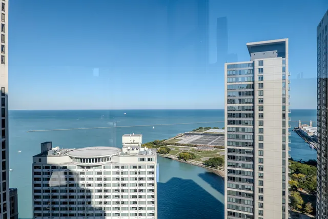 $580,000 | 401 East Ontario Street, Unit 4006, Chicago, IL 60611