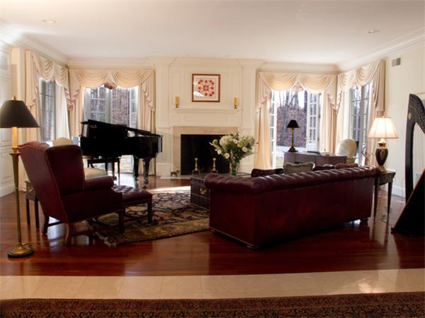 61 Kettle Hole Road Bolton, MA 01740 - Photo 9 of 26 Gallery Image 9