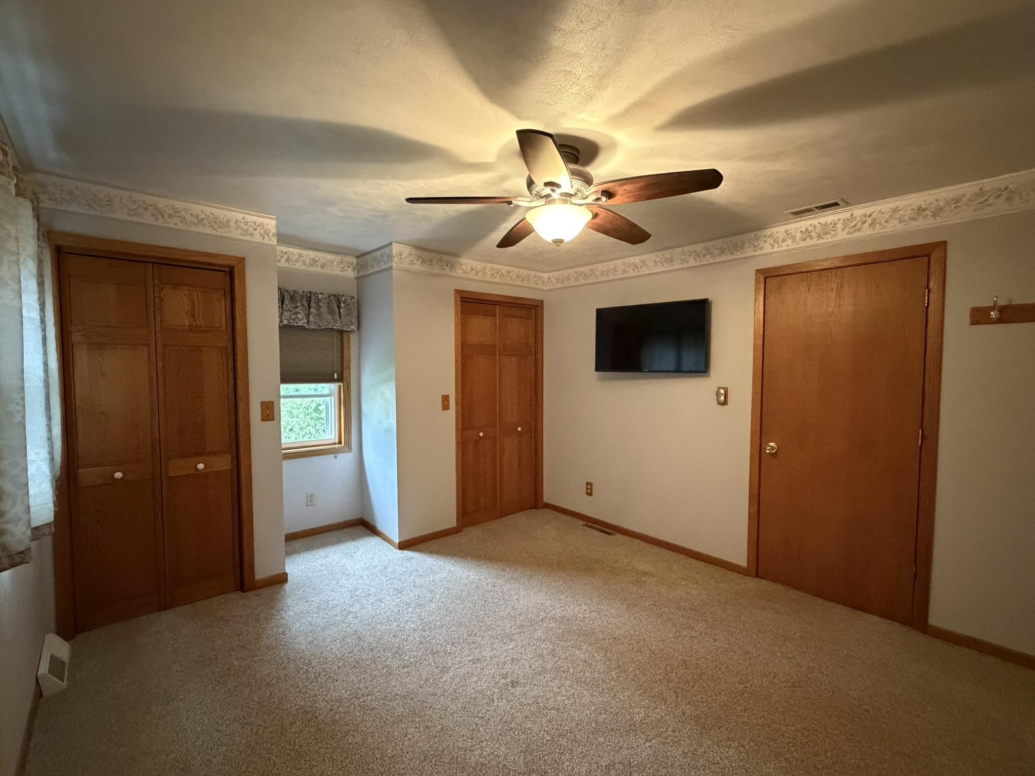 2472 West Red Oak Road Freeport, IL 61032 - Photo 38 of 54 Gallery Image 38