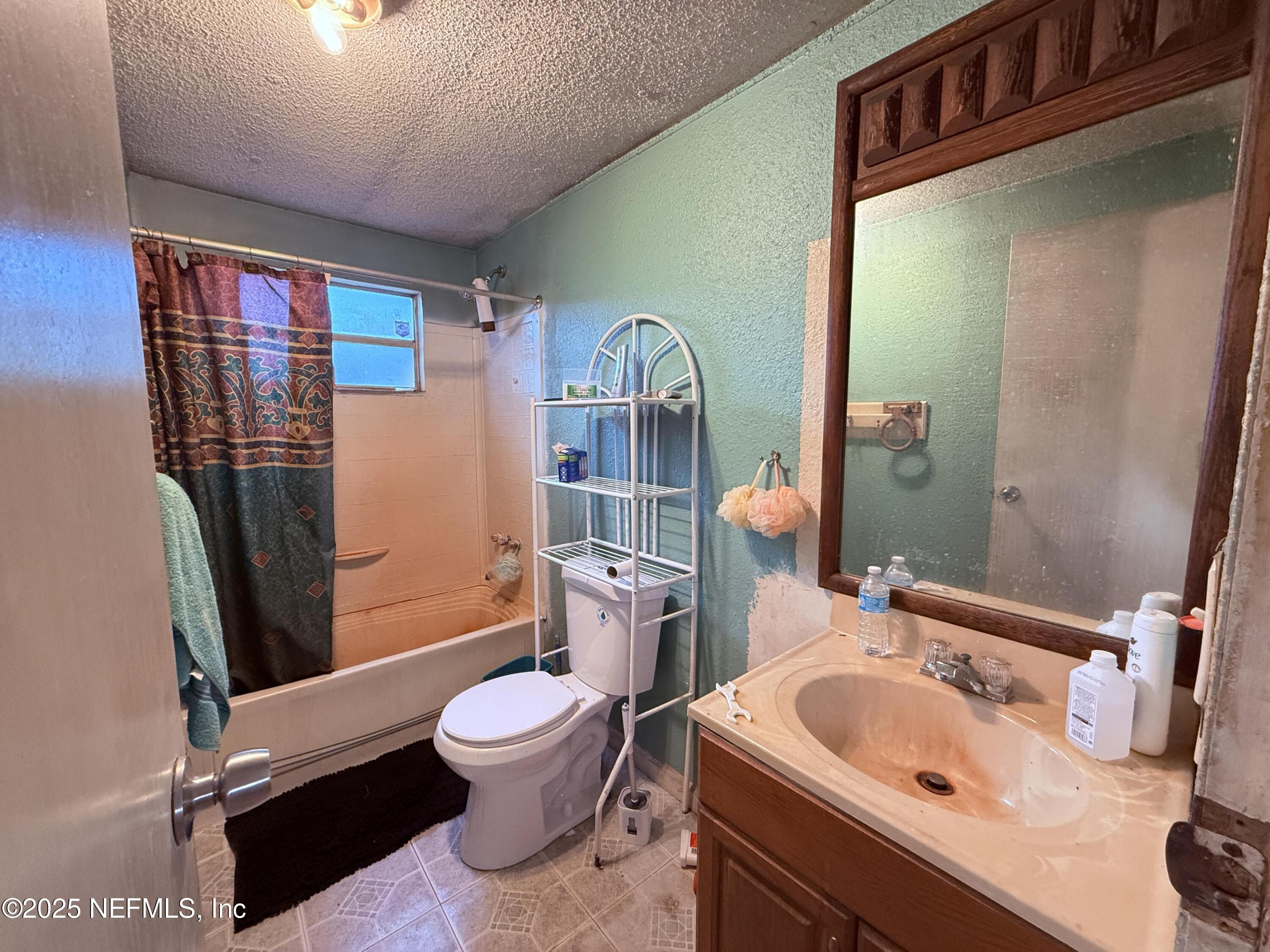 1527 Faye Road Jacksonville, FL 32218 - Photo 13 of 39 beyc67e6c7afd5807