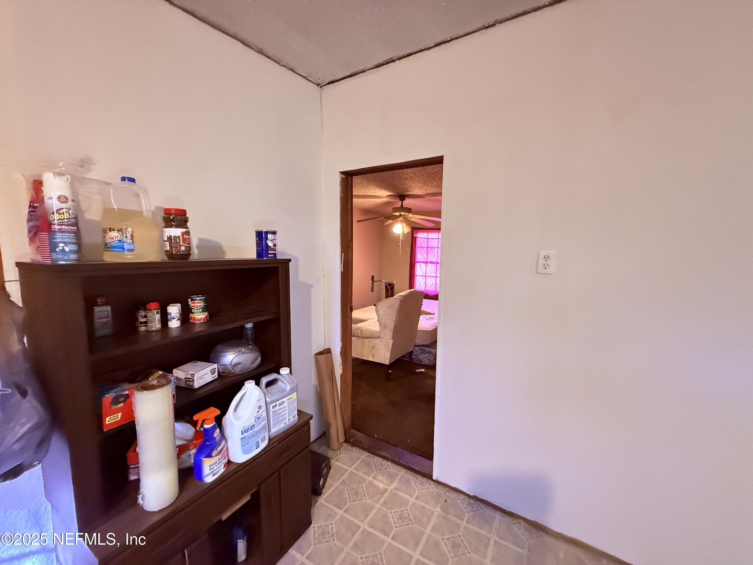 1527 Faye Road Jacksonville, FL 32218 - Photo 27 of 39 beyc67e6c8a728dff