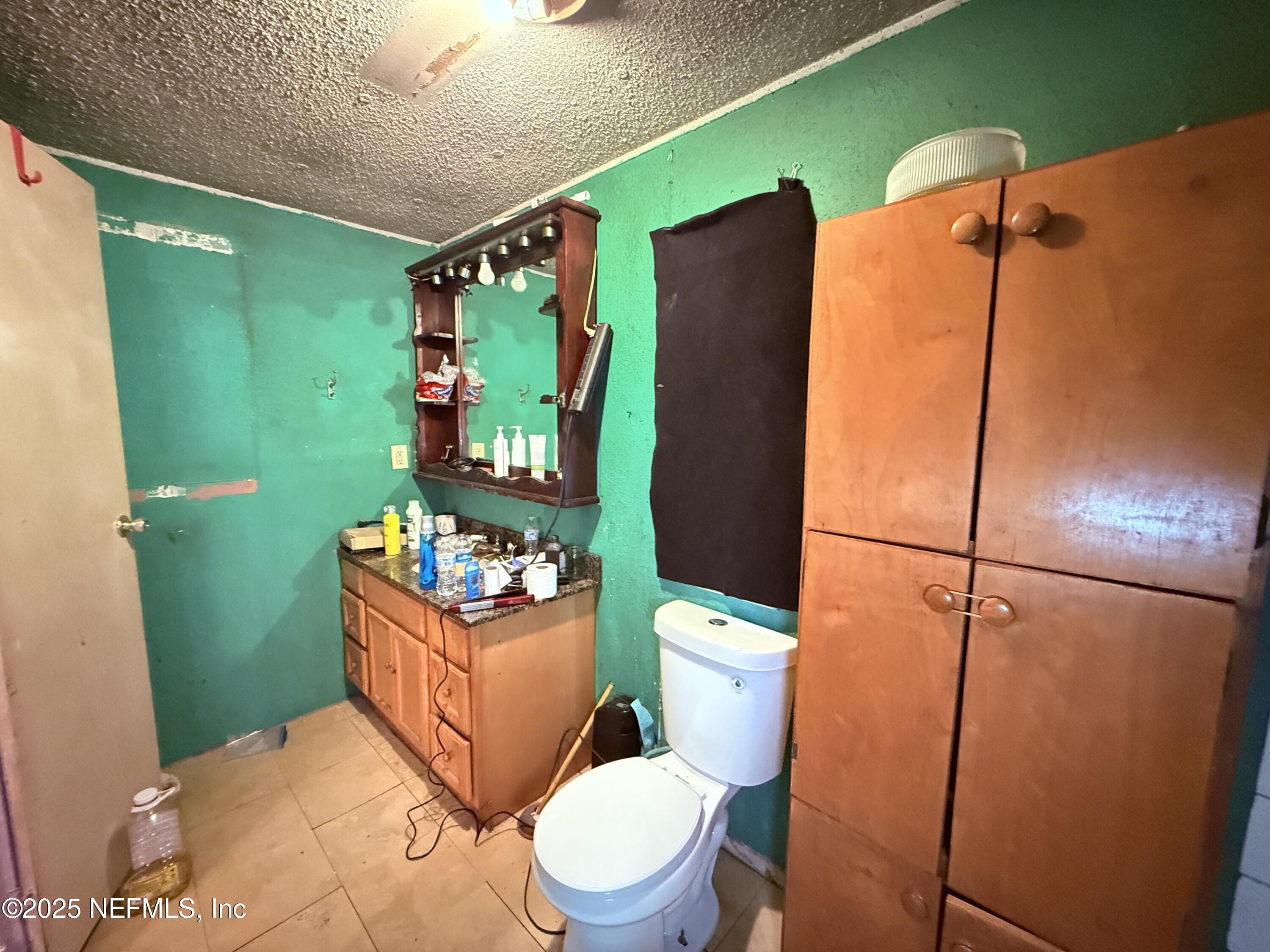 1527 Faye Road Jacksonville, FL 32218 - Photo 33 of 39 beyc67e6c8d80be77