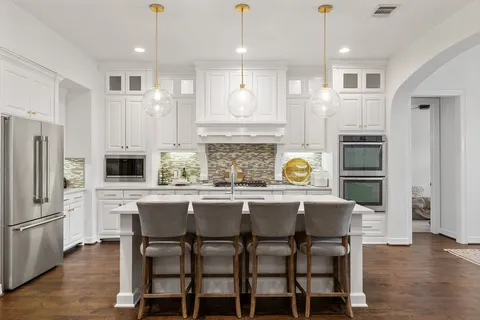 $1,100,000 | 8801 Wild Rice Cove, Austin, TX 78738