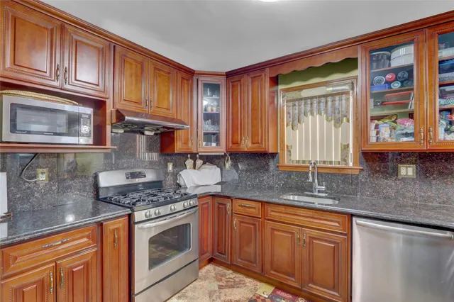 $1,499,000 | 85-19 239th Street | Bellerose