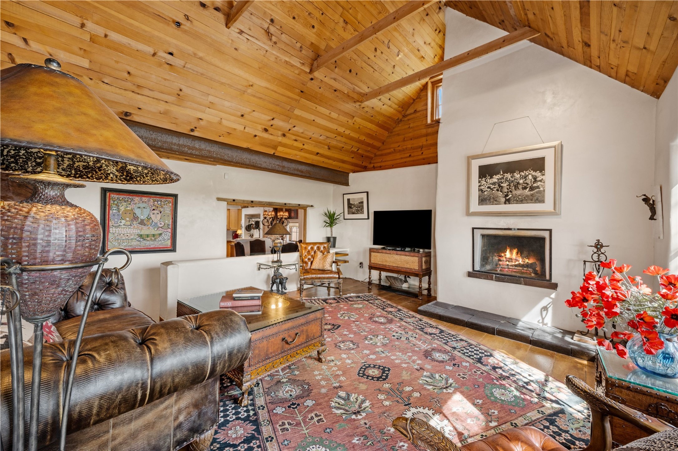 227 Rodriguez Street Santa Fe, NM 87501 - Photo 15 of 39 Living room