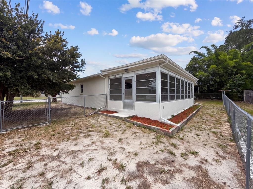 8053 Embassy Boulevard Port Richey, FL 34668 - Photo 5 of 19 Gallery Image 5