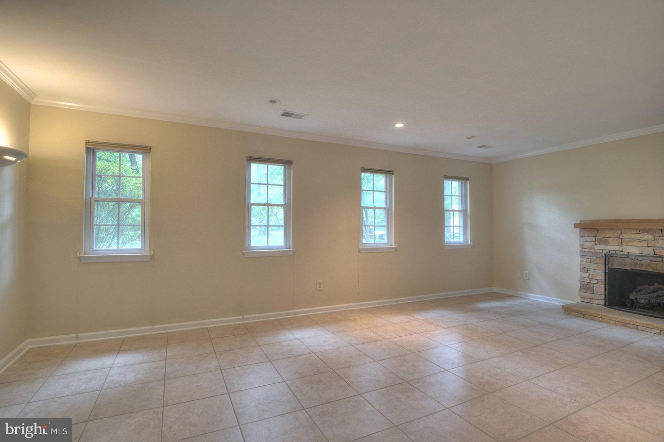 2405 Earlsgate Court Reston, VA 20191 - Photo 29 of 56 Spacious room with natural light.