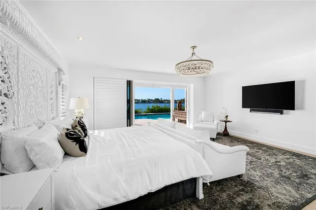 $9,000,000 | 2160 Kingfish Road, Naples, FL 34102