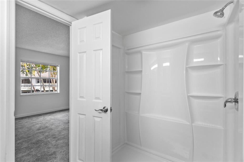 7556 Stirling Road, Unit 223 Davie, FL 33024 - Photo 20 of 25 7556.groutless shower