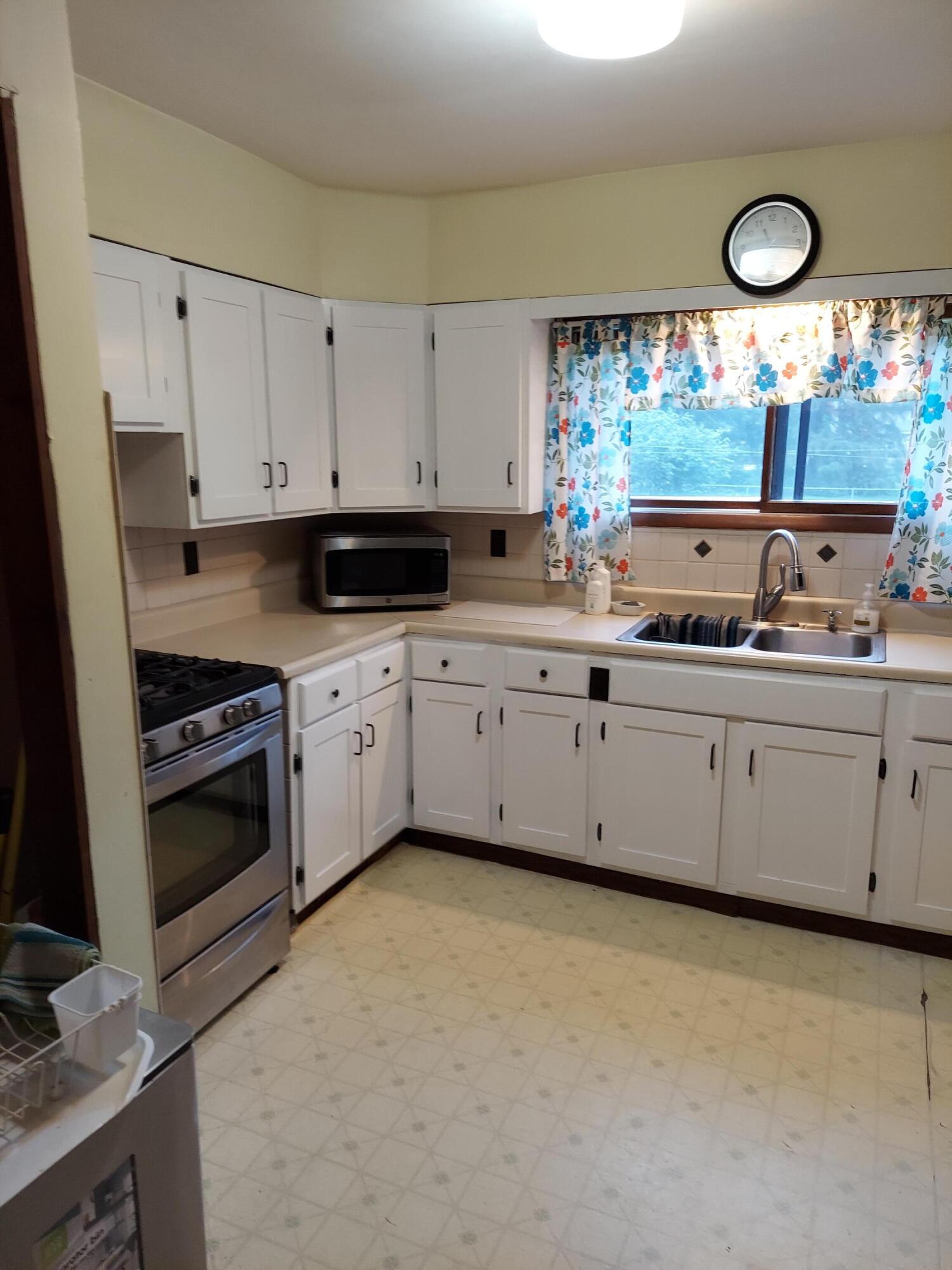 1580 Cunningham Road Jackson, MI 49201 - Photo 4 of 17 20211015_111608