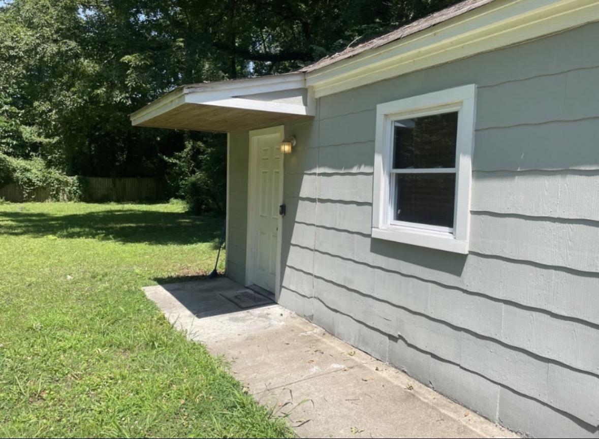 699 Shotwell Street Memphis, TN 38111 - Photo 6 of 33 Doorway to property