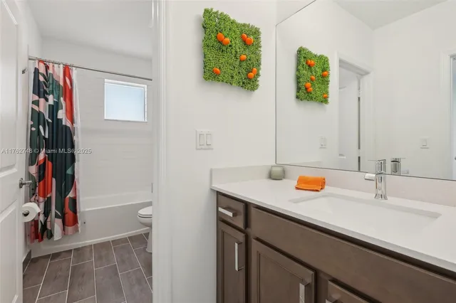 $709,900 | 4204 Veleiros Avenue, Deerfield Beach, FL 33064