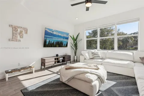 $709,900 | 4204 Veleiros Avenue, Deerfield Beach, FL 33064