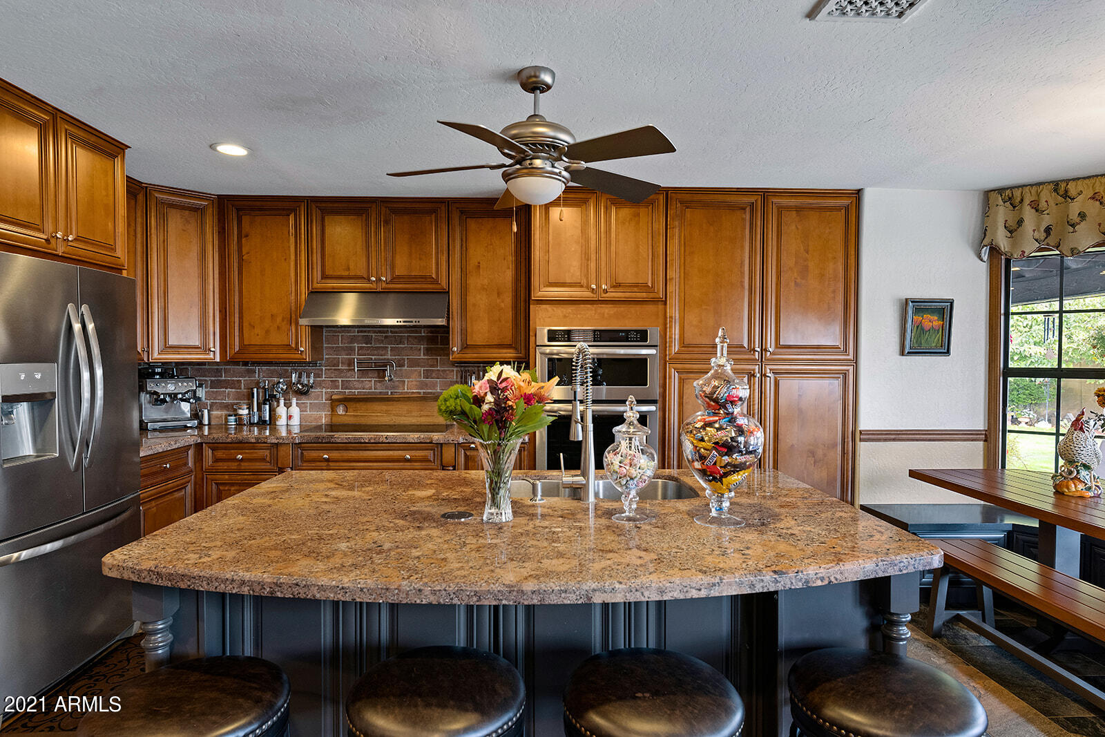 145 North Riata Street Gilbert, AZ 85234 - Photo 19 of 62 Granite Counters