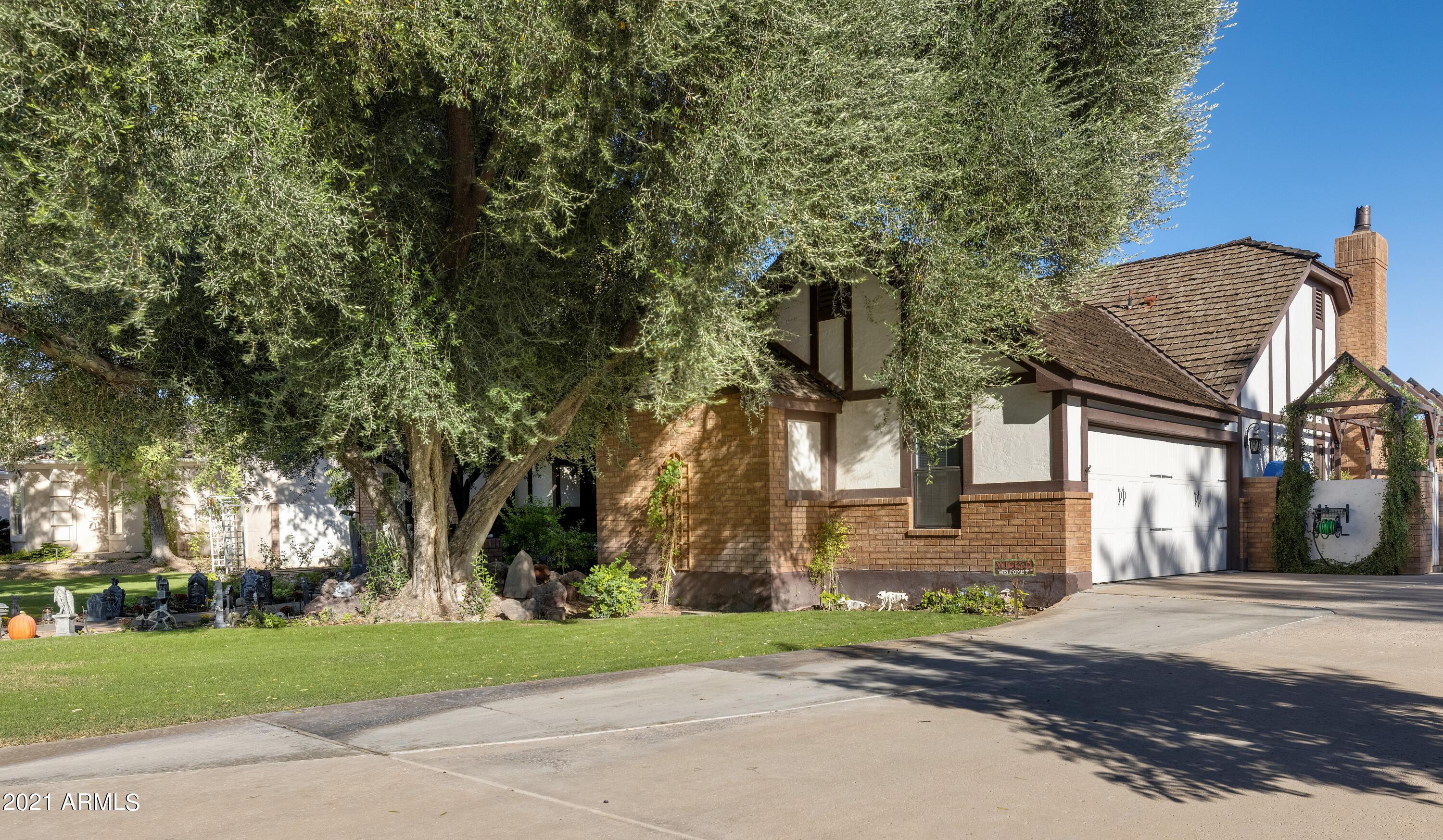 145 North Riata Street Gilbert, AZ 85234 - Photo 62 of 62 Side Entry Garage