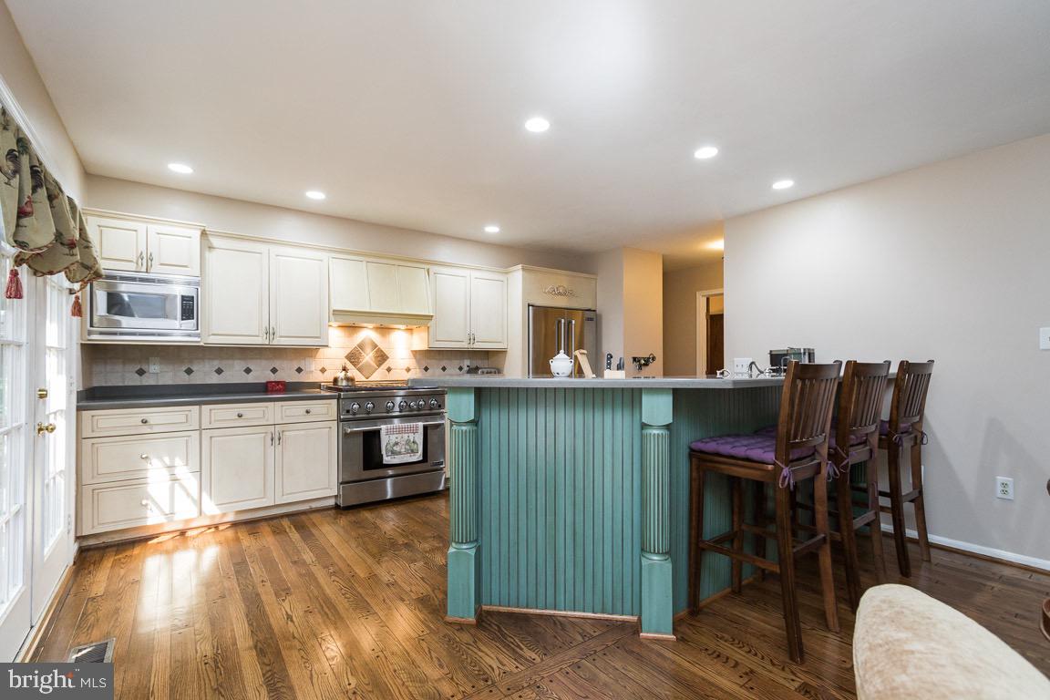 7722 Modisto Lane Springfield, VA 22153 - Photo 14 of 40 Gallery Image 14