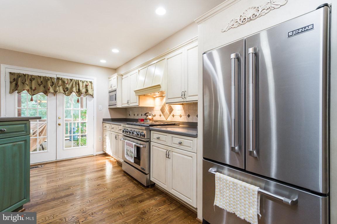 7722 Modisto Lane Springfield, VA 22153 - Photo 17 of 40 Gallery Image 17