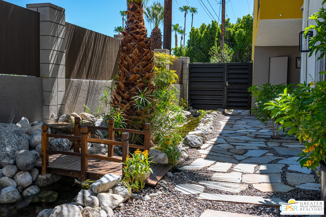 588 East San Lorenzo Road, Unit 104 Palm Springs, CA 92264 - Photo 33 of 66