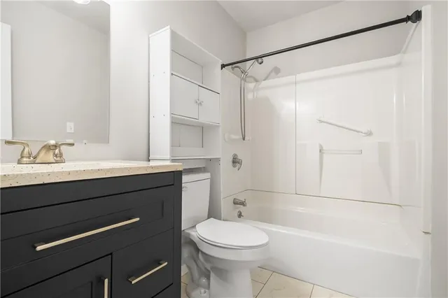 $254,000 | 10104 Cambridge Avenue, Kansas City, MO 64134