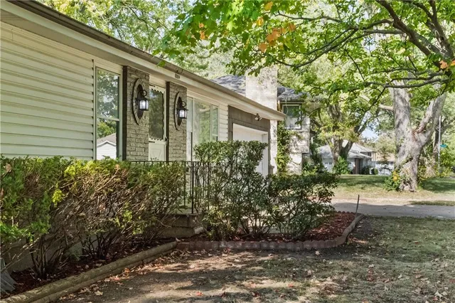 $254,000 | 10104 Cambridge Avenue, Kansas City, MO 64134