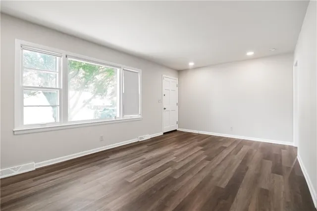 $254,000 | 10104 Cambridge Avenue, Kansas City, MO 64134