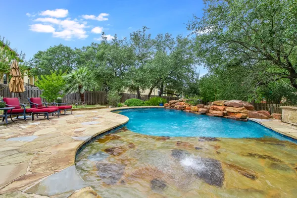 $1,695,000 | 10700 Spiderling Court, Austin, TX 78733