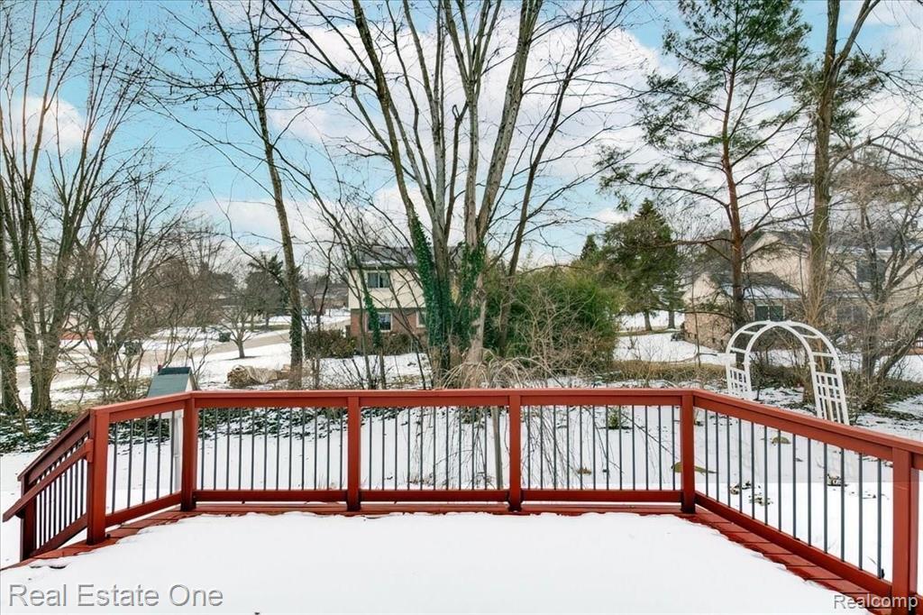 2051 Warrington Road Rochester Hills, MI 48307 - Photo 60 of 64