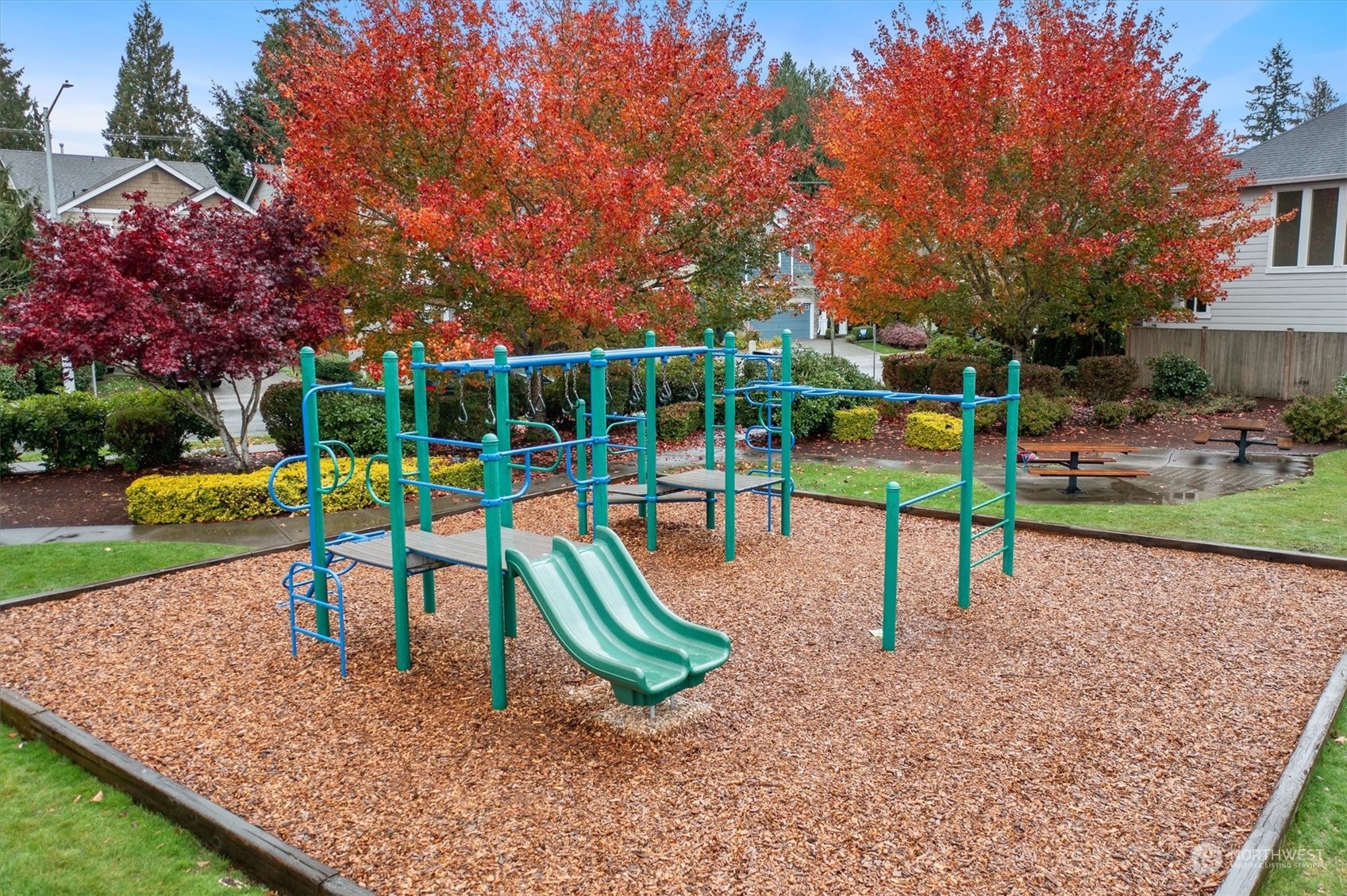 16023 35th Park Southeast Bothell, WA 98012 - Photo 32 of 34 an outdoor space with seating