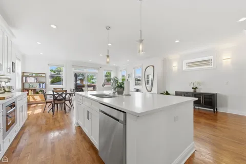 $1,200,000 | 4332 North Monticello Avenue, Chicago, IL 60618