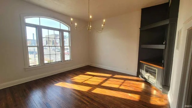 $1,200 | 103 South Main Street, Columbia City, IN 46725