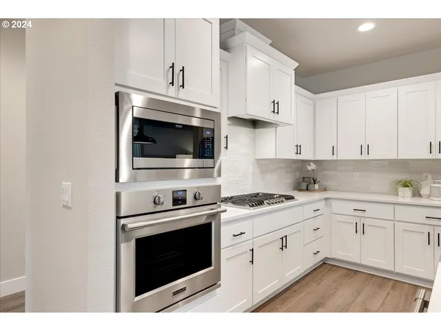 $613,388 | 1555 Young Street, Lafayette, OR 97127