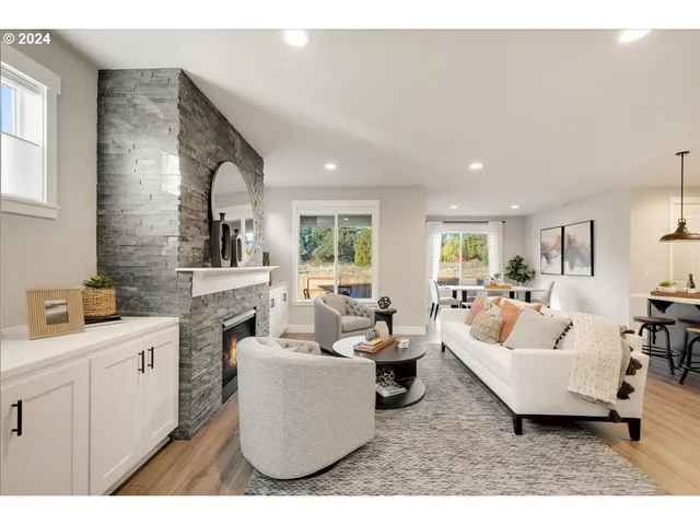 $613,388 | 1555 Young Street, Lafayette, OR 97127